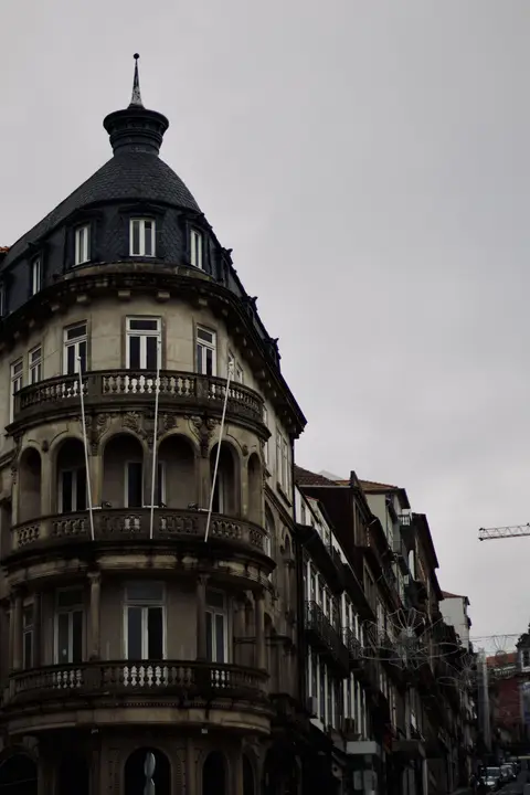 Corner building with round balconies